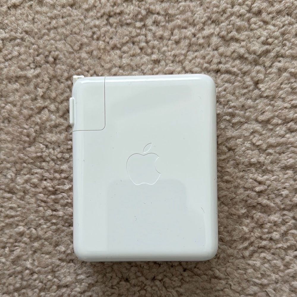 Apple White Power Adapter